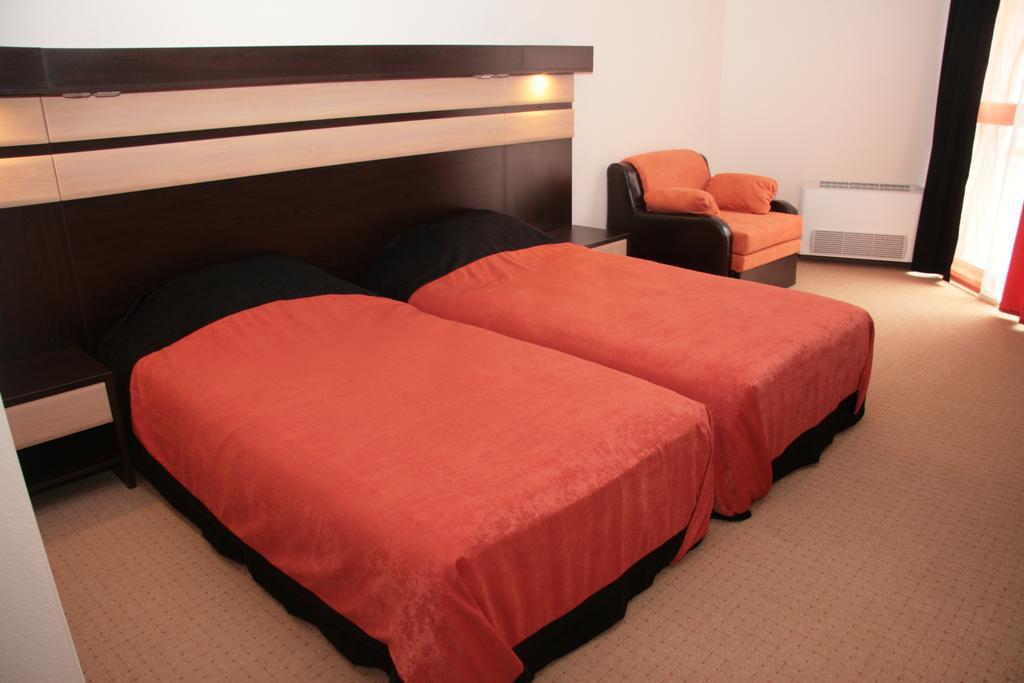 Hotel Byalo More Banite Room photo