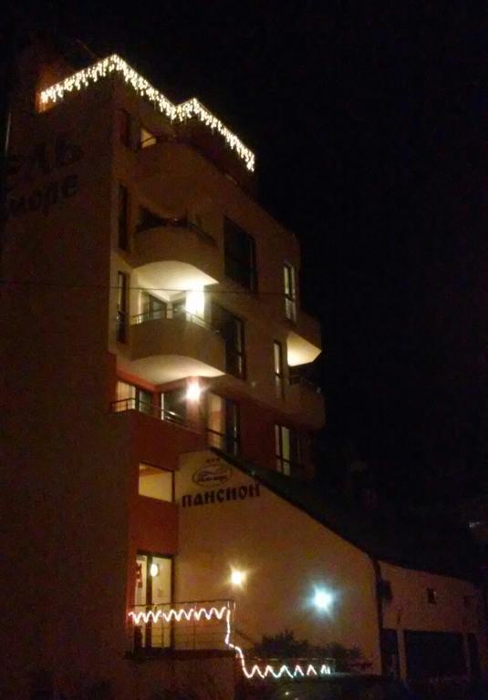 Hotel Byalo More Banite Exterior photo