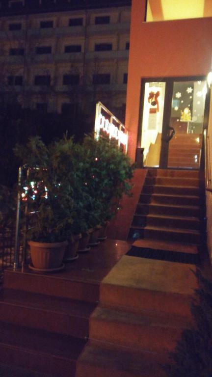 Hotel Byalo More Banite Exterior photo